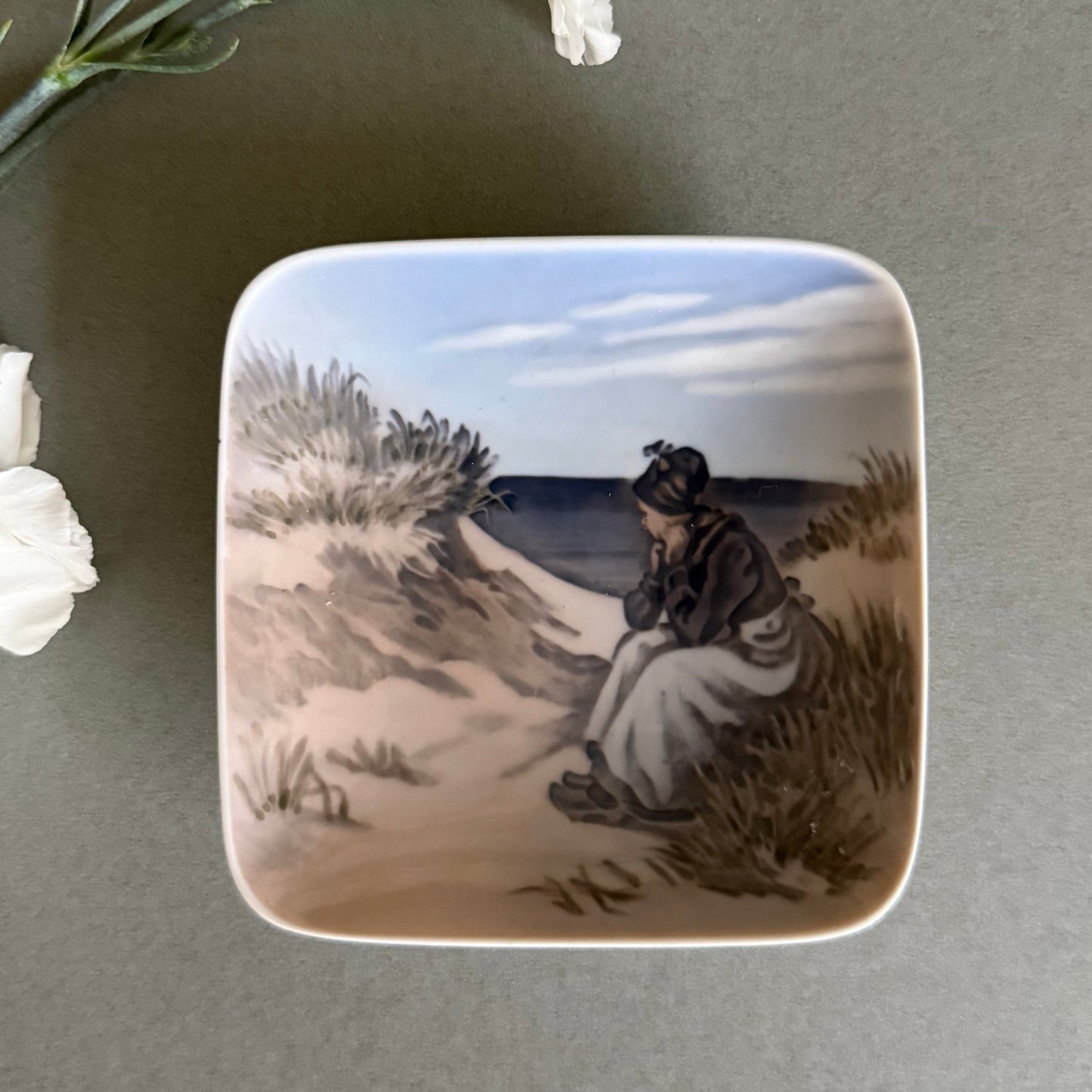 Danish Fanø Girl Dish